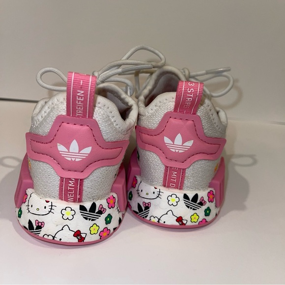 Hello kitty adidas size 8K - Picture 11 of 13